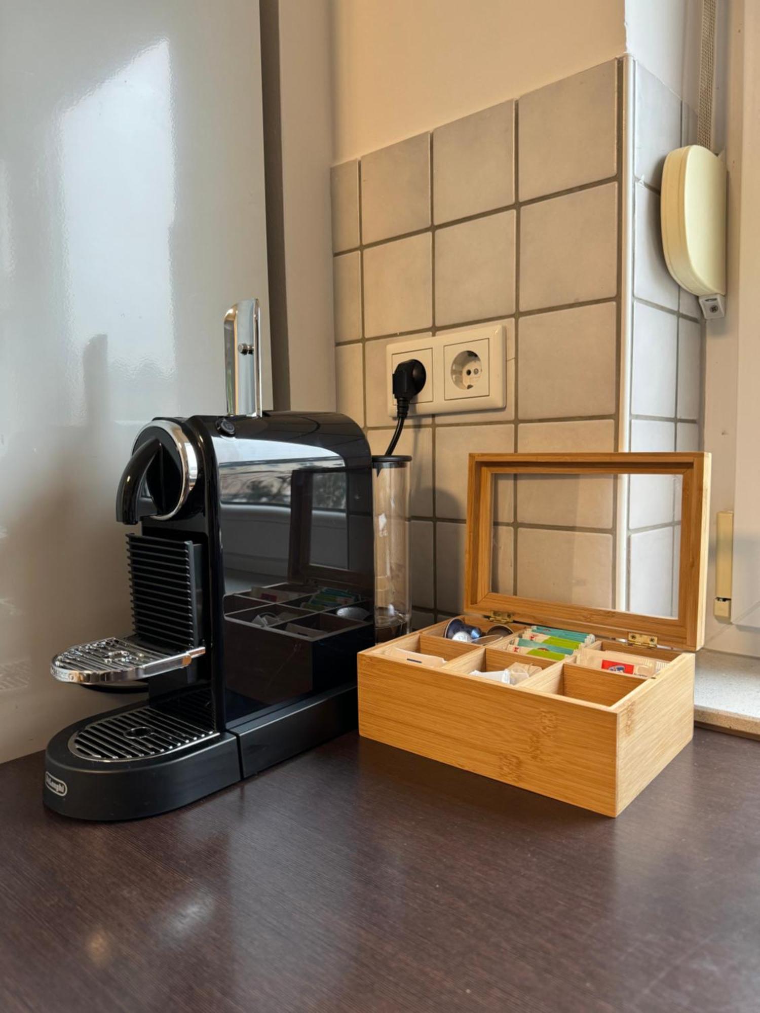 Haus Mit Garten - Kingbett - Wifi - Parkplatz Есен Екстериор снимка
